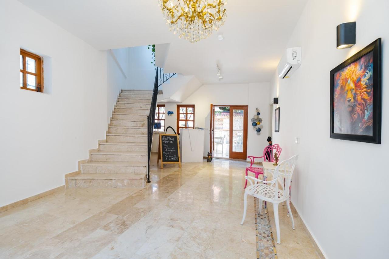 Mel Town Bed and Breakfast Αττάλεια Εξωτερικό φωτογραφία